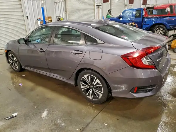 19XFC1F35GE030654 2016 HONDA CIVIC - Image 2