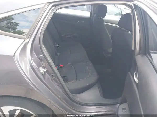 19XFC1F35GE033781 2016 HONDA CIVIC - Image 8