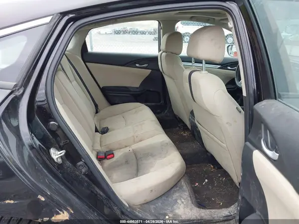 19XFC1F35GE206778 2016 HONDA CIVIC - Image 8