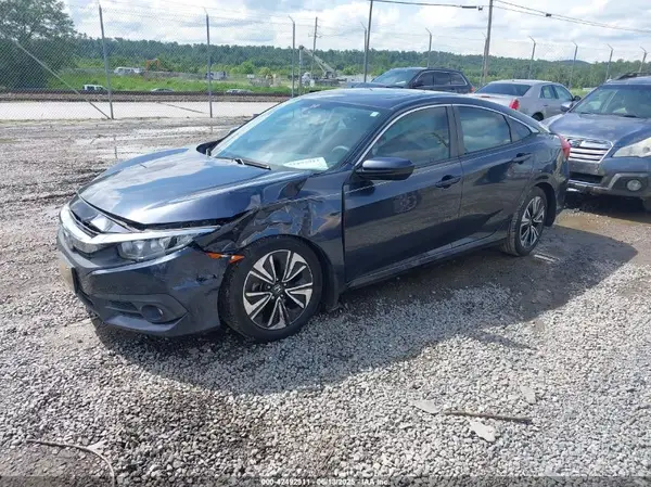 19XFC1F35HE014777 2017 HONDA CIVIC - Image 2