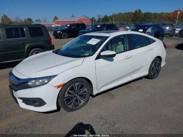 19XFC1F35HE206359 2017 HONDA CIVIC - Image 2