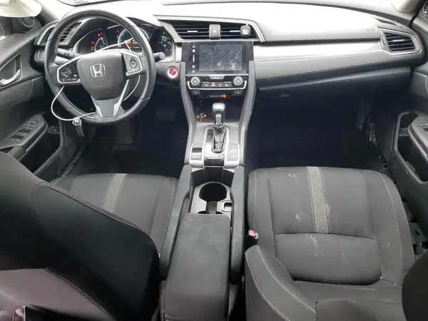 19XFC1F35JE000111 2018 HONDA CIVIC - Image 8