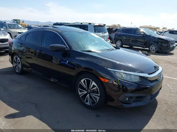 19XFC1F35JE200003 2018 HONDA CIVIC - Image 1