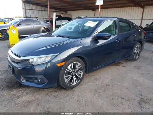 19XFC1F35JE201149 2018 HONDA CIVIC - Image 2