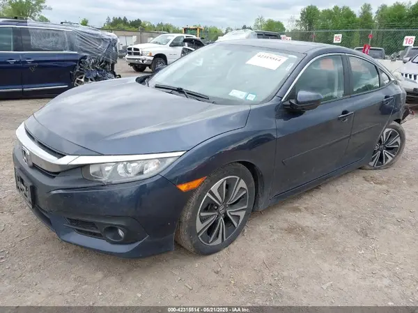 19XFC1F35JE201765 2018 HONDA CIVIC - Image 2