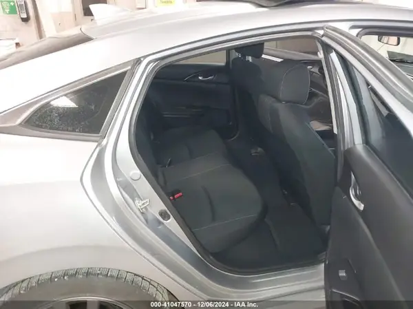 19XFC1F35KE009201 2019 HONDA CIVIC - Image 8