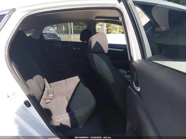 19XFC1F35KE014804 2019 HONDA CIVIC - Image 8