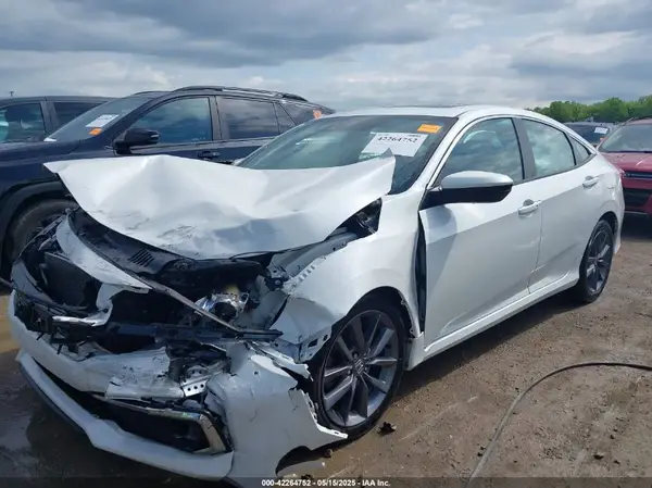 19XFC1F35KE200603 2019 HONDA CIVIC - Image 2