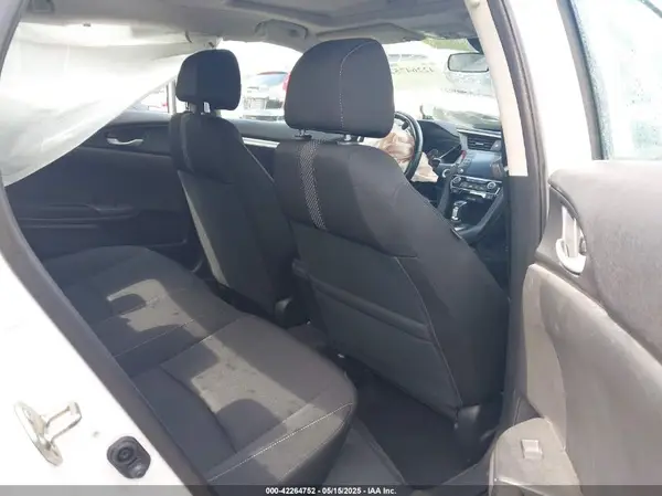 19XFC1F35KE200603 2019 HONDA CIVIC - Image 8