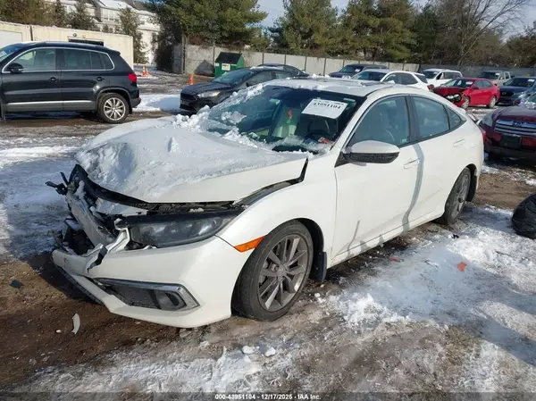 19XFC1F35KE201315 2019 HONDA CIVIC - Image 2