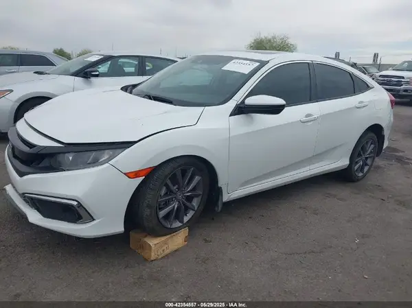 19XFC1F35KE214324 2019 HONDA CIVIC - Image 2
