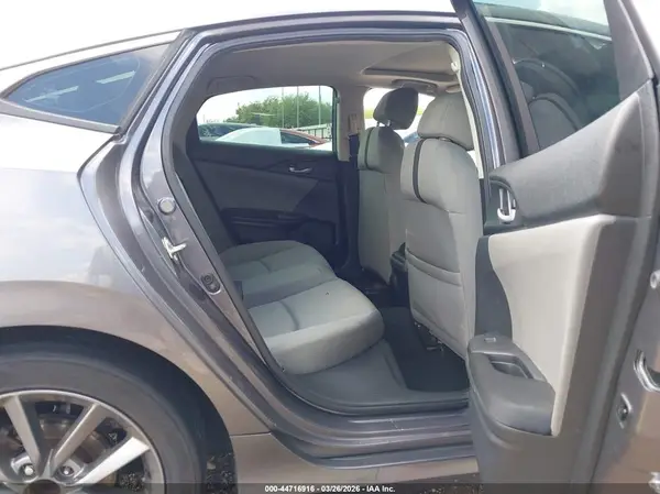 19XFC1F35KE215375 2019 HONDA CIVIC - Image 8