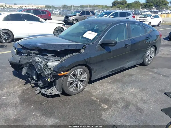 19XFC1F36GE003821 2016 HONDA CIVIC - Image 2