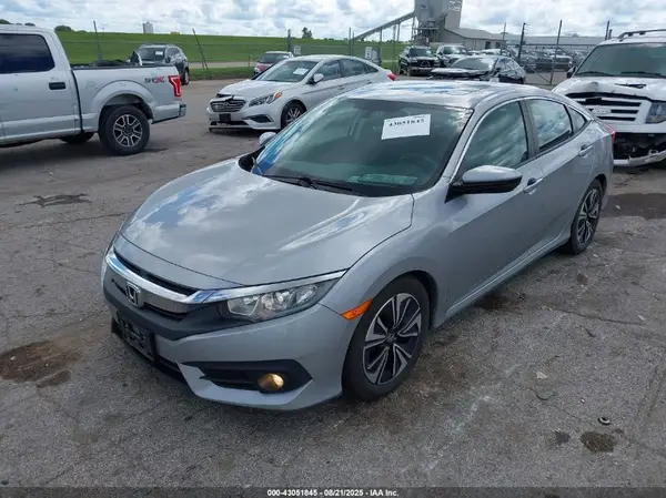 19XFC1F36GE004998 2016 HONDA CIVIC - Image 2