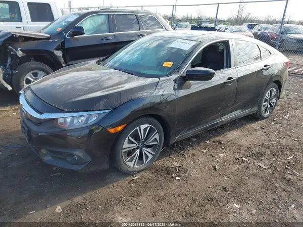 19XFC1F36GE208524 2016 HONDA CIVIC - Image 2