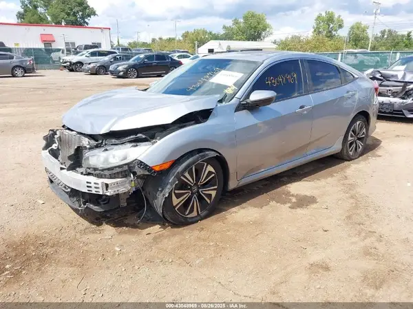 19XFC1F36GE213948 2016 HONDA CIVIC - Image 2