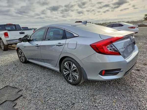 19XFC1F36HE001519 2017 HONDA CIVIC - Image 2