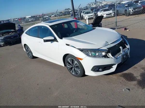 19XFC1F36HE002444 2017 HONDA CIVIC - Image 1