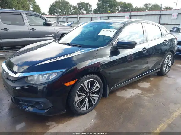 19XFC1F36HE006879 2017 HONDA CIVIC - Image 2
