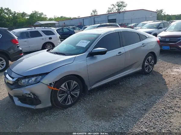 19XFC1F36HE007272 2017 HONDA CIVIC - Image 2