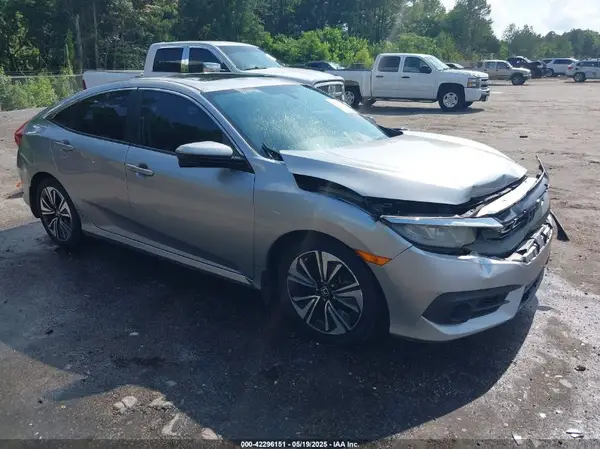 19XFC1F36HE013198 2017 HONDA CIVIC - Image 1