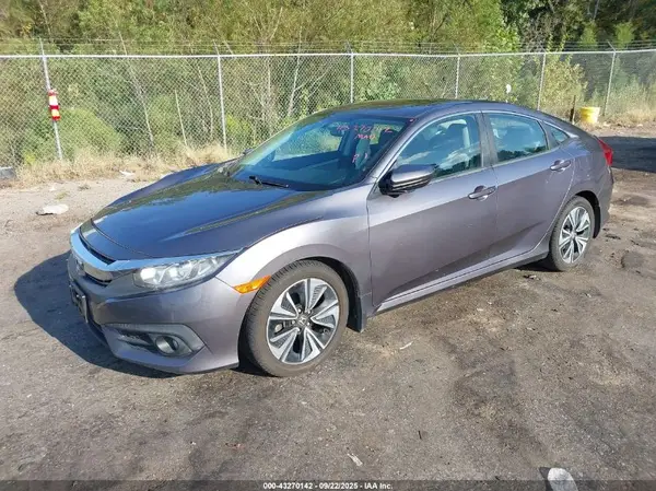 19XFC1F36HE014173 2017 HONDA CIVIC - Image 2