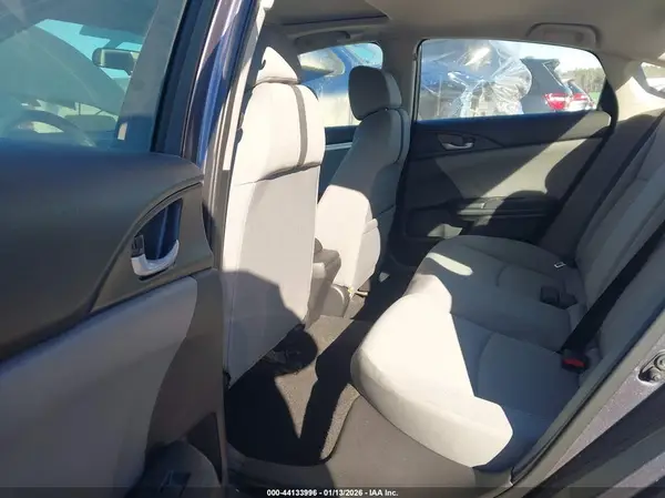 19XFC1F36HE028087 2017 HONDA CIVIC - Image 8