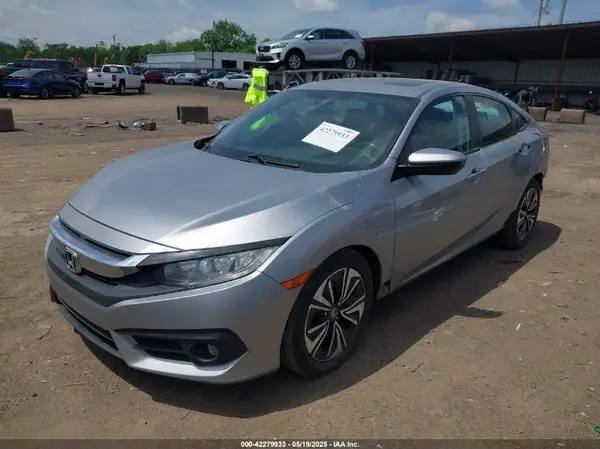 19XFC1F36HE031443 2017 HONDA CIVIC - Image 2