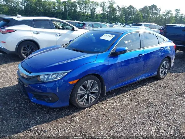 19XFC1F36HE201302 2017 HONDA CIVIC - Image 2
