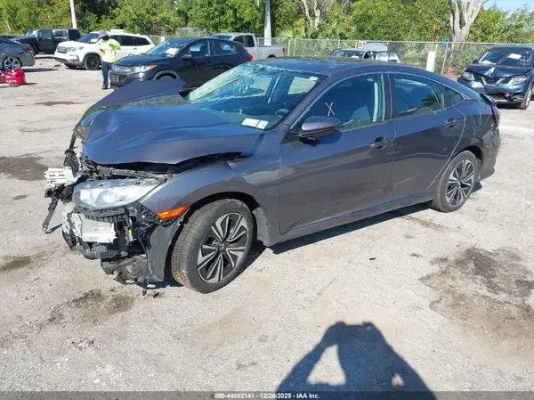 19XFC1F36HE206919 2017 HONDA CIVIC - Image 2