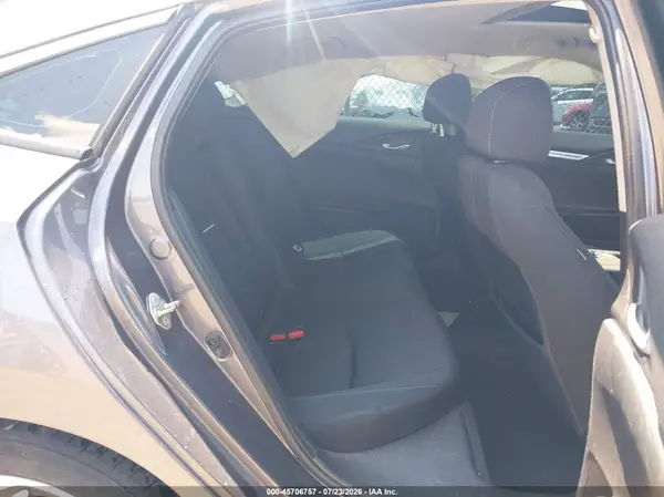 19XFC1F36HE208329 2017 HONDA CIVIC - Image 8