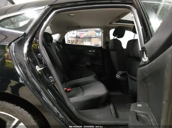 19XFC1F36HE210355 2017 HONDA CIVIC - Image 8