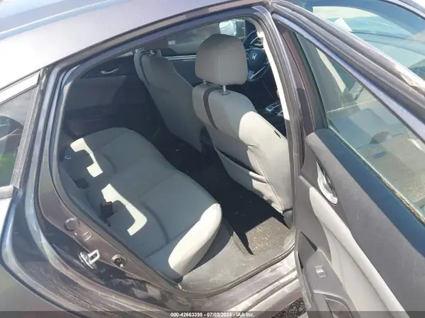19XFC1F36KE007229 2019 HONDA CIVIC - Image 8