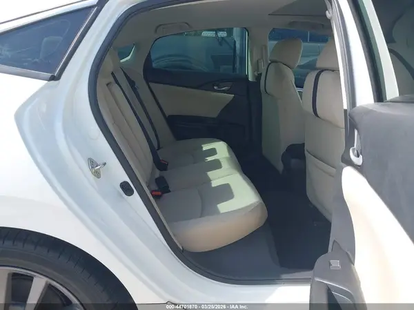 19XFC1F36KE012141 2019 HONDA CIVIC - Image 8