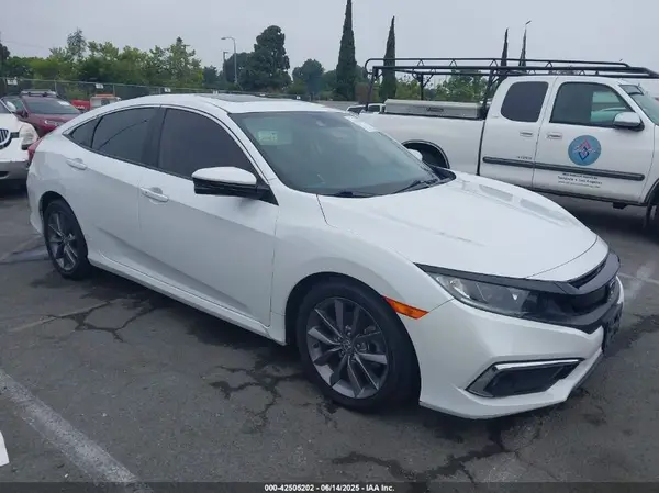 19XFC1F36KE211867 2019 HONDA CIVIC - Image 1
