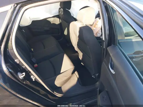 19XFC1F36KE217202 2019 HONDA CIVIC - Image 8