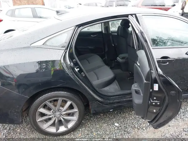 19XFC1F36LE220361 2020 HONDA CIVIC - Image 8