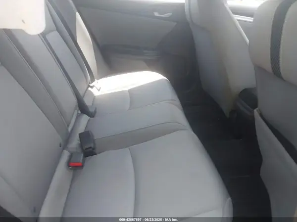 19XFC1F37GE018067 2016 HONDA CIVIC - Image 8