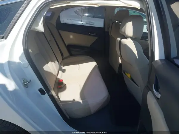 19XFC1F37GE035340 2016 HONDA CIVIC - Image 8