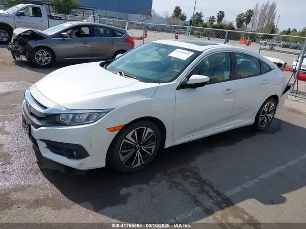 19XFC1F37GE220505 2016 HONDA CIVIC - Image 2