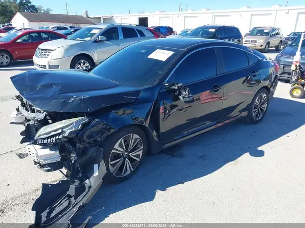 19XFC1F37HE008057 2017 HONDA CIVIC - Image 2
