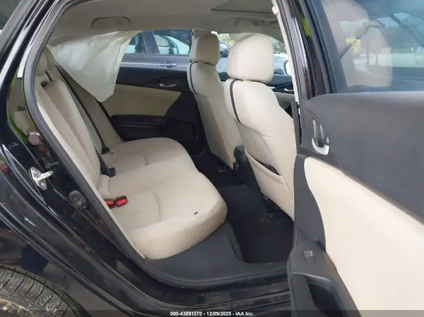 19XFC1F37HE015798 2017 HONDA CIVIC - Image 8