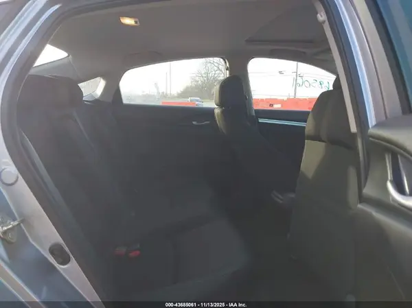 19XFC1F37HE019835 2017 HONDA CIVIC - Image 8