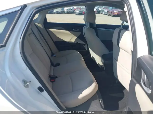 19XFC1F37HE206346 2017 HONDA CIVIC - Image 8