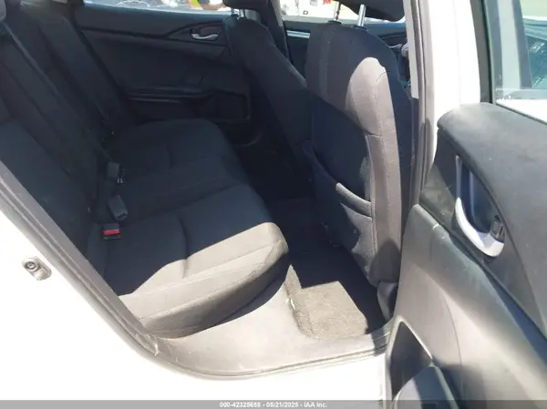 19XFC1F37HE212390 2017 HONDA CIVIC - Image 8