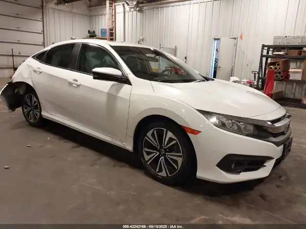 19XFC1F37JE001244 2018 HONDA CIVIC - Image 1