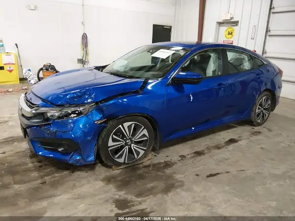 19XFC1F37JE003771 2018 HONDA CIVIC - Image 2