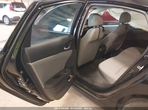 19XFC1F37KE002038 2019 HONDA CIVIC - Image 8