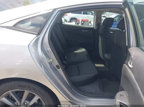 19XFC1F37KE208380 2019 HONDA CIVIC - Image 8