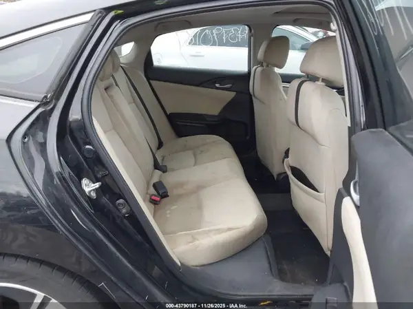 19XFC1F38GE010477 2016 HONDA CIVIC - Image 8